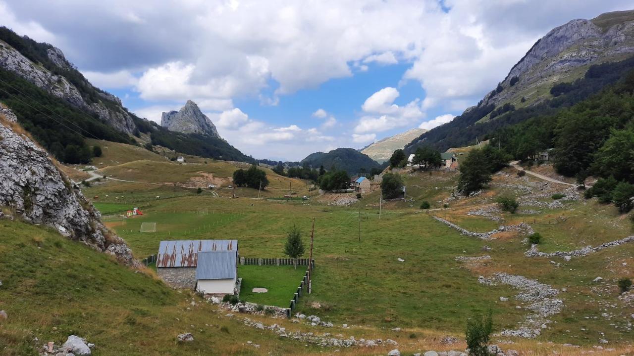 Katun Mokra Accommodation & Horseback Riding Podgorica Eksteriør bilde