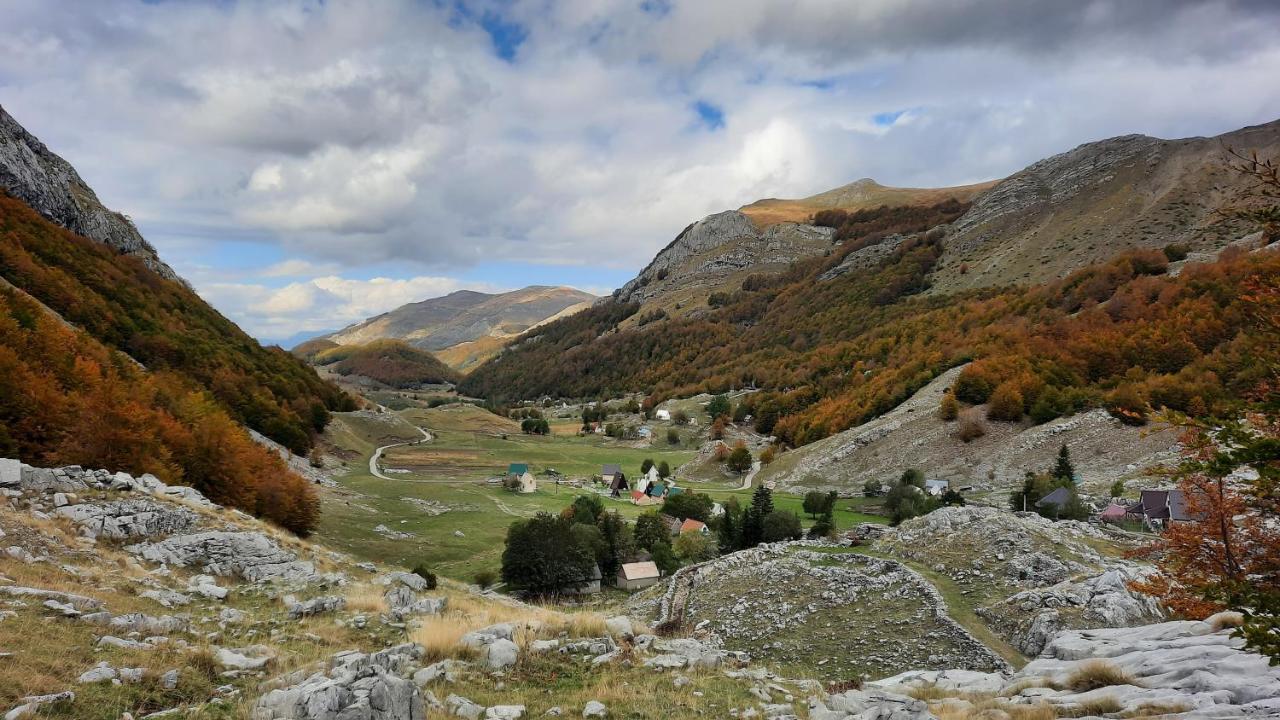 Katun Mokra Accommodation & Horseback Riding Podgorica Eksteriør bilde