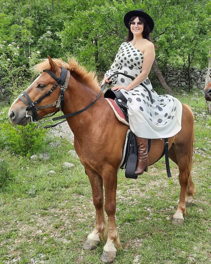 Katun Mokra Accommodation & Horseback Riding Podgorica Eksteriør bilde