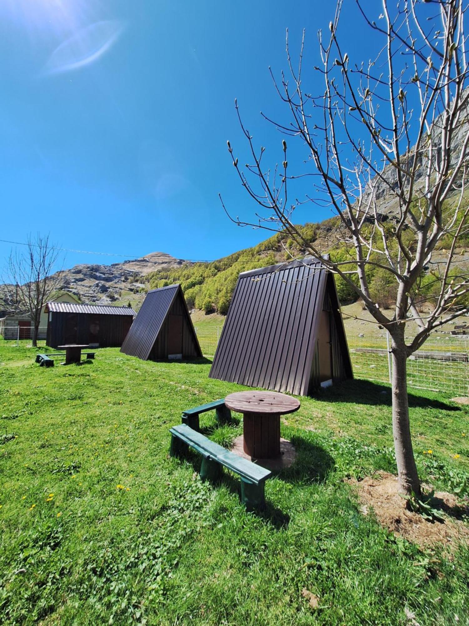 Katun Mokra Accommodation & Horseback Riding Podgorica Eksteriør bilde